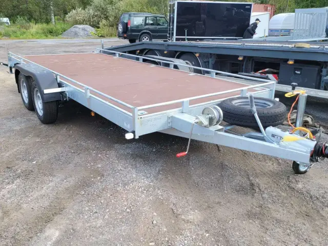 Autotraileri 3500 kg – Atlas MAX