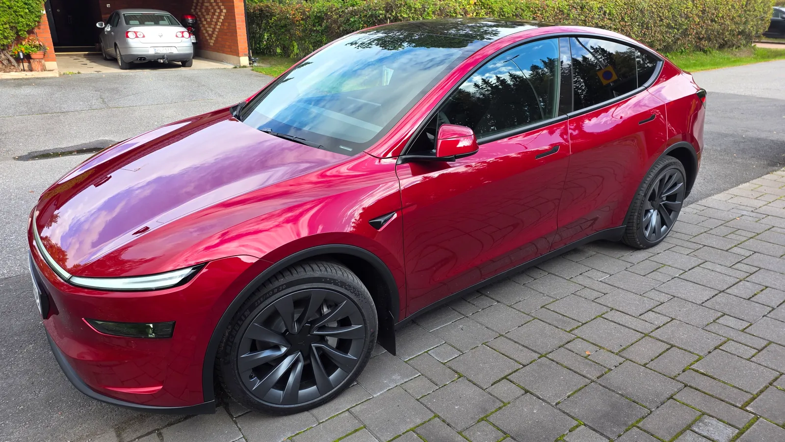 Sähköauto Tesla Model Y 7-paikkainen vm. 2026 kuva 1