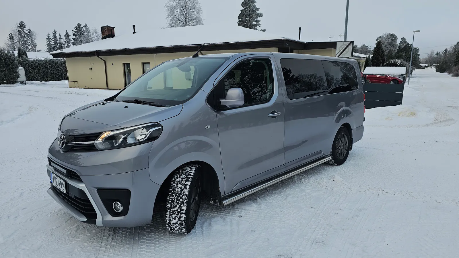 Minibussi Proace Verso 1+8 Aut. vm. 2020 tai vastaava kuva 1