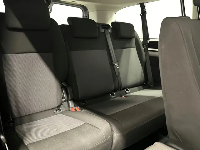 Minibussi Proace Verso 1+8 Aut. vm. 2020 tai vastaava kuva 2