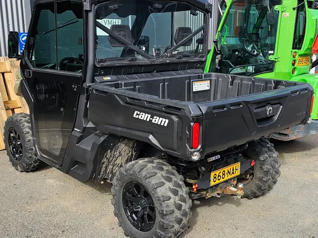 Can-Am Traxter – traktorimönkijä 60 kmh kuva 2
