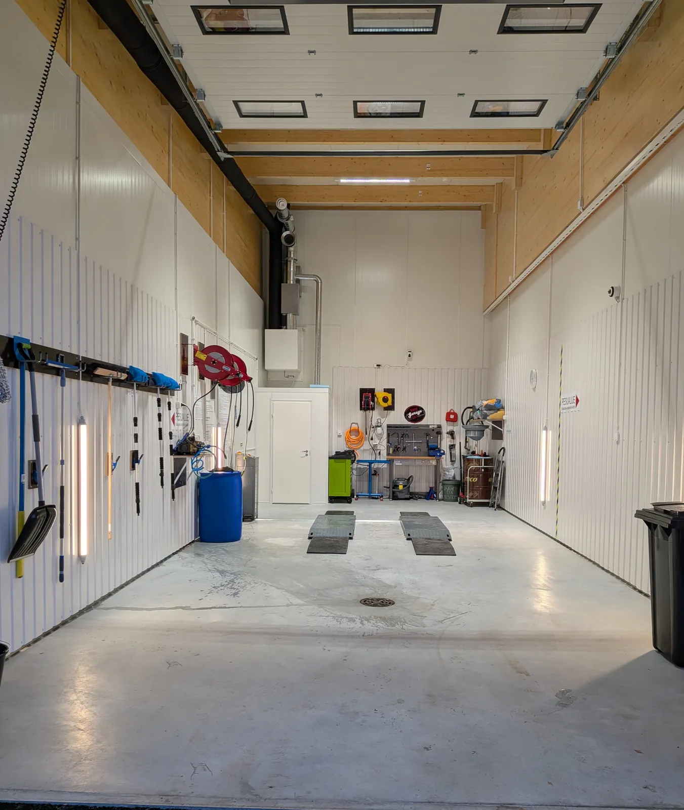 Tee Se Itse -halli Lahti, Vieterikatu 7 – halli I kuva 1
